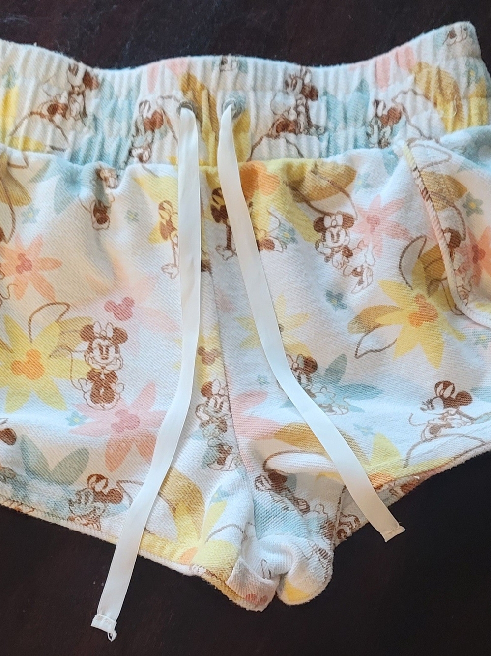 Disney Pastel Floral Minnie Mouse Knit Shorts - White